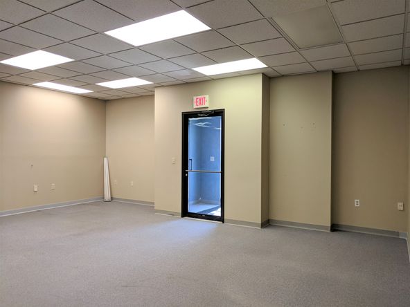 901 West Main Street, El Paso, IL 61738